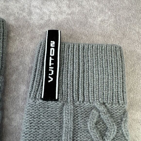 Men’s Louis Vuitton Gray Cable Knit Wool Socks NEW - Picture 7 of 11